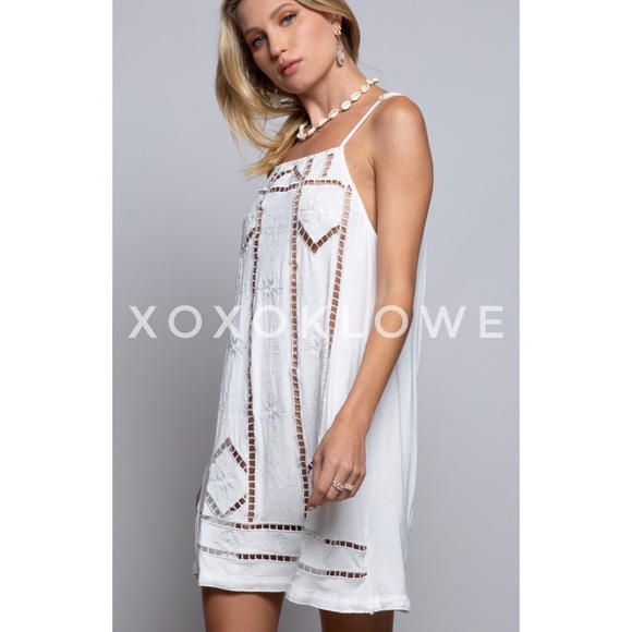 POL Ivory Embroidered Cutwork Sleeveless Dress - Picture 4 of 11